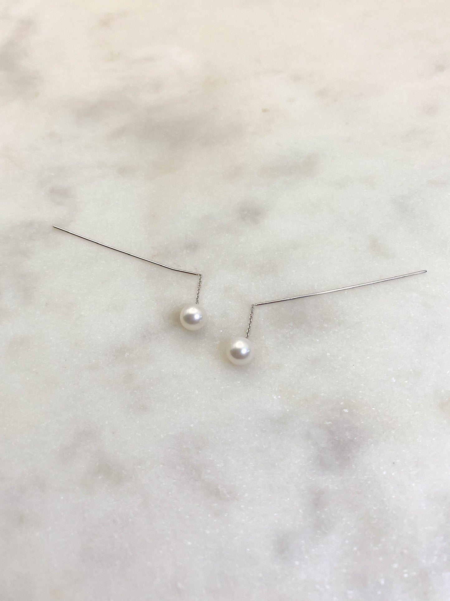 Aretes perlas largas oro 14k