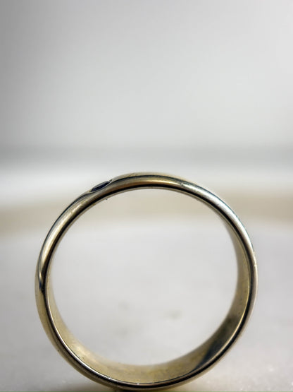 Argolla en plata con zafiro azul